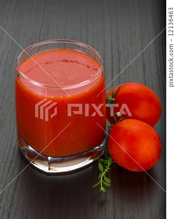Tomato juice 12136463