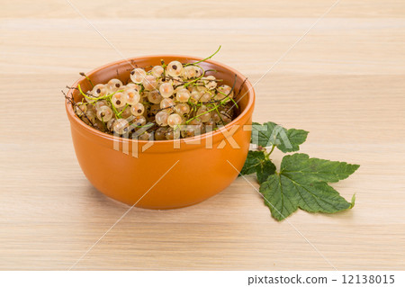 White currant White currant 12138015
