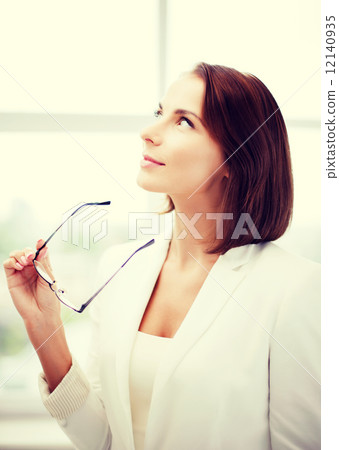 businesswoman with eyeglasses 12140935