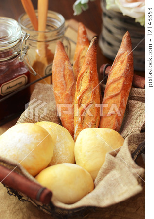 Assorted bread bucket 12143353