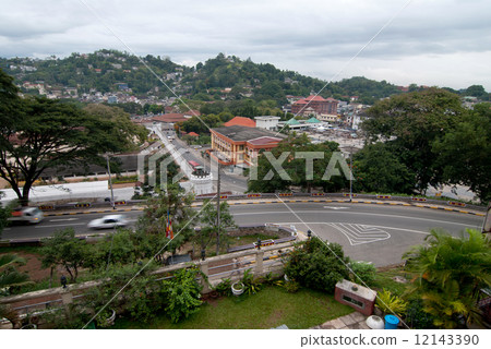 Kandy 12143390