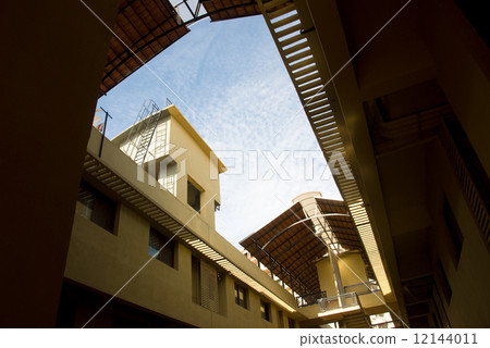 Aparment block 12144011