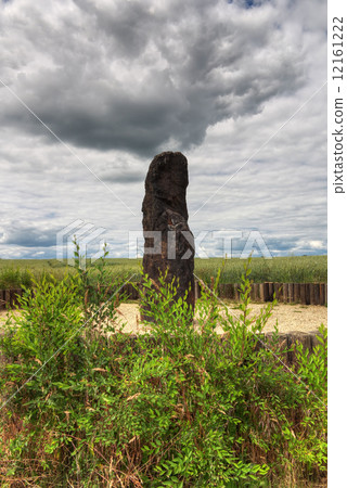 menhir Stone Shepherd 12161222