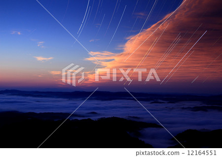 雲海和恆星軌道895 12164551