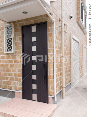 House entrance House entrance 12164592