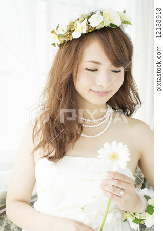 Bride Bride 12188918