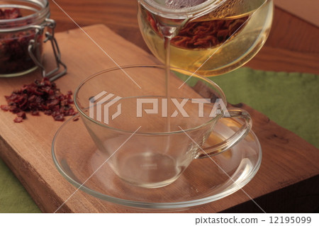 Rosu Hip Tea 12195099