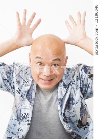 中年男性 12196046