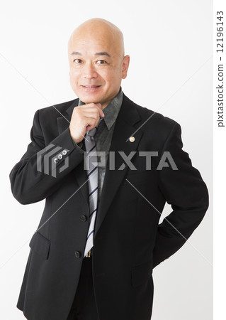 Middle male business 12196143
