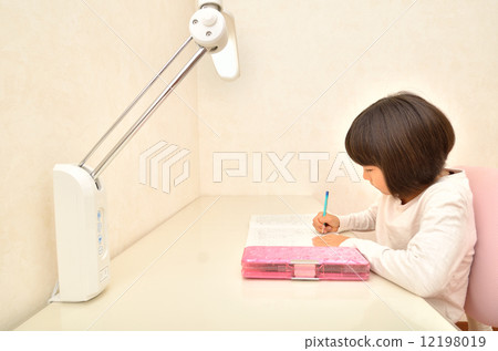 Girl studying Girl studying 12198019
