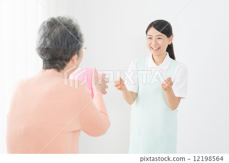 Home visit care image 12198564