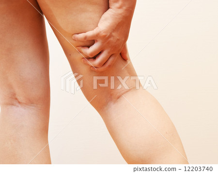 40多歲的女性雙腿 40多歲的女性雙腿 12203740