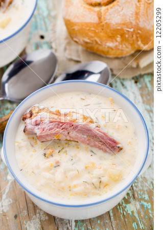 Cheese soup with smoked ribs Cheese soup with smoked ribs 12205299