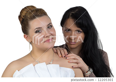 Photo of bride and bridesmaid 12205301