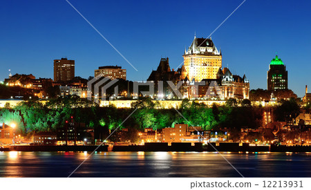 Quebec City at night 12213931