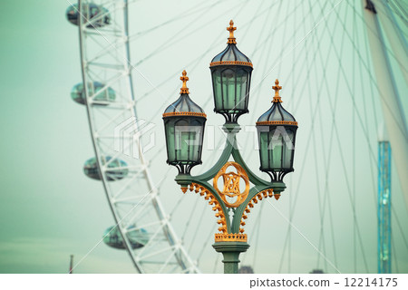 Vintage lamp post 12214175