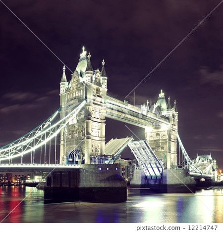 Tower Bridge London 12214747