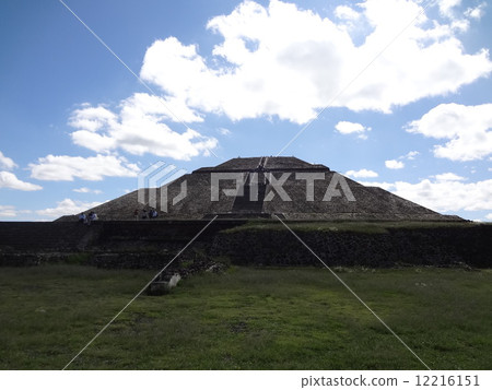 Maya ruins Maya ruins 12216151