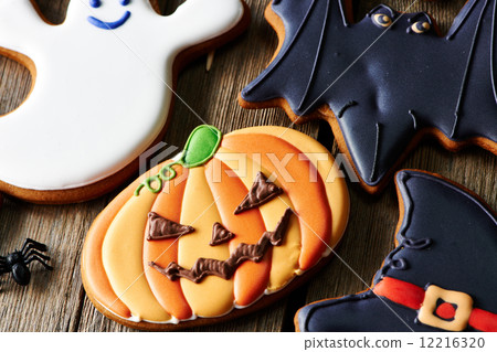 Halloween homemade gingerbread cookies 12216320