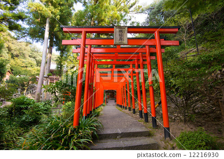 Kaede Inari Shrine 12216930