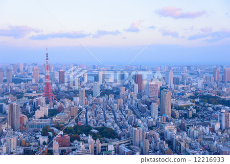 晚上視圖在東京向品川 12216933