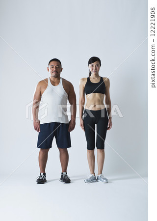 Sporty couple 12221908