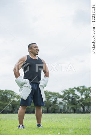 運動型的夫婦 12222138