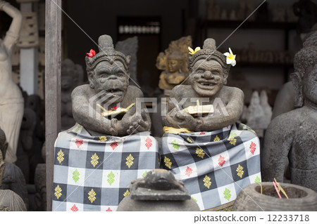 Bali / two stone statues Bali / two stone statues 12233718