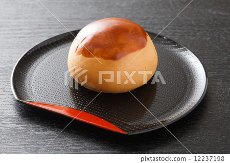 栗子蛋糕 12237198