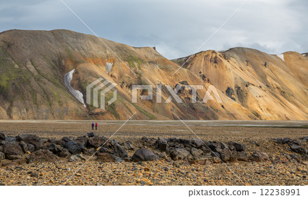 Tourists in Landmannalaugar unbelievable landscape, Iceland 12238991