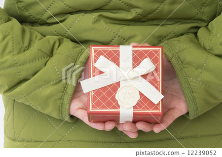 surprise surprise 12239052