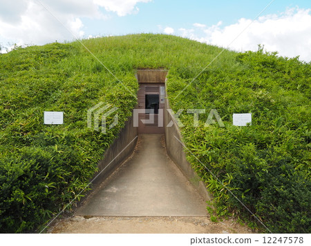 Nara Fujinogi tomb 12247578