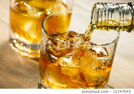 Whiskey on the rock Whiskey on the rock 12247643