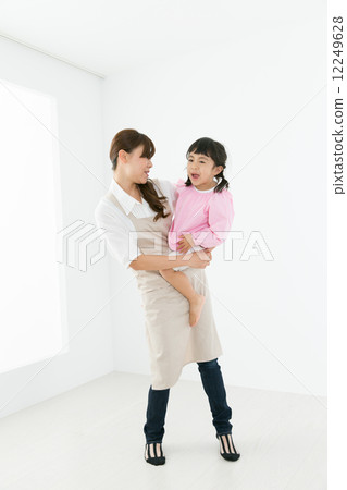 Homo and kindergarten children 12249628