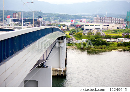 From the sidewalk of the Biwako Bridge (Katata direction) 12249645