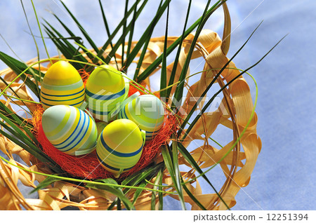easter eggs 12251394
