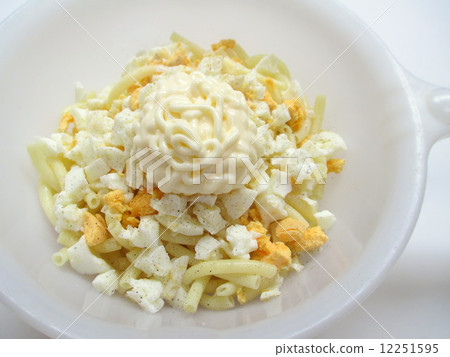 Homemade macaroni salad (before mixing seasoning) Homemade macaroni salad (before mixing seasoning) 12251595