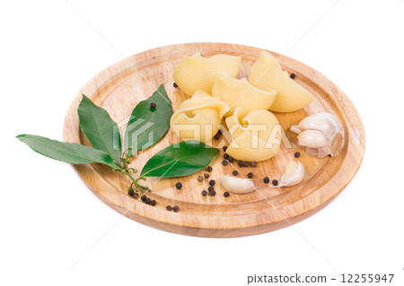 Boiled lumaconi pasta Boiled lumaconi pasta 12255947