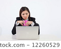 LD Sitting Laptop 12260529