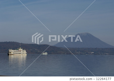 Toyako and sightseeing vessel 12264177