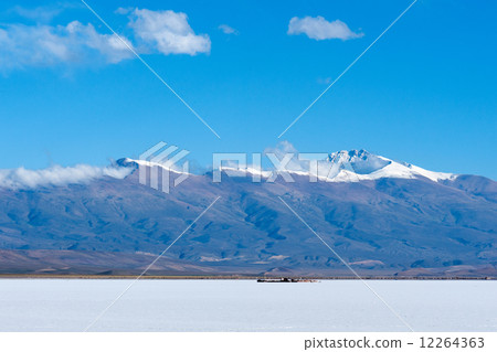 Salinas Grandes, Andes, Argentina is a salt desert in the Jujuy Salinas Grandes, Andes, Argentina is a salt desert in the Jujuy 12264363