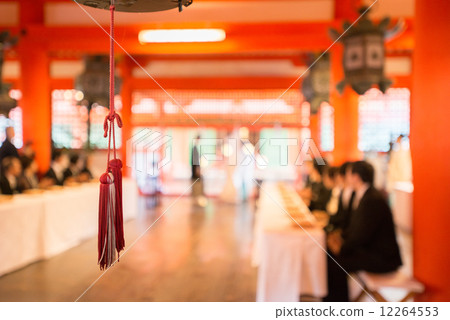 Shinto shrine ceremony 12264553