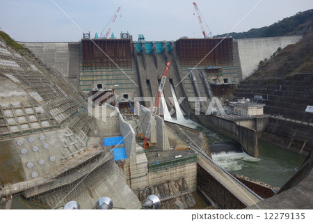 Tsuruta dam remodeling work (addition of discharge pipe) 12279135