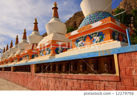 Cholten Kazagonpa 12279708