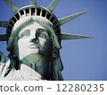 the statue of Liberty  12280235