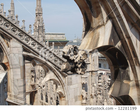 Duomo, Milan 12281199