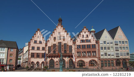 Roemerberg in Frankfurt 12281219