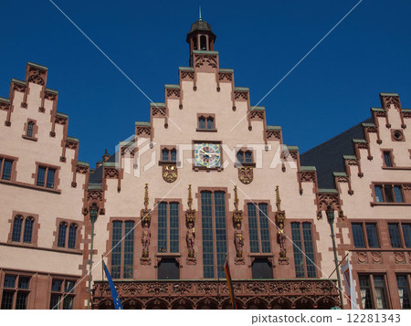 Frankfurt city hall 12281343