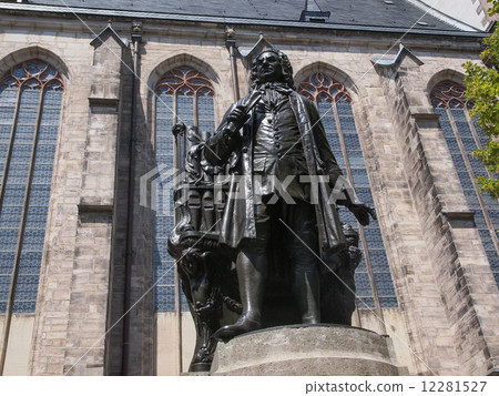 Neues Bach Denkmal Neues Bach Denkmal 12281527