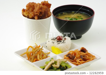 Fried fried meal 12282959